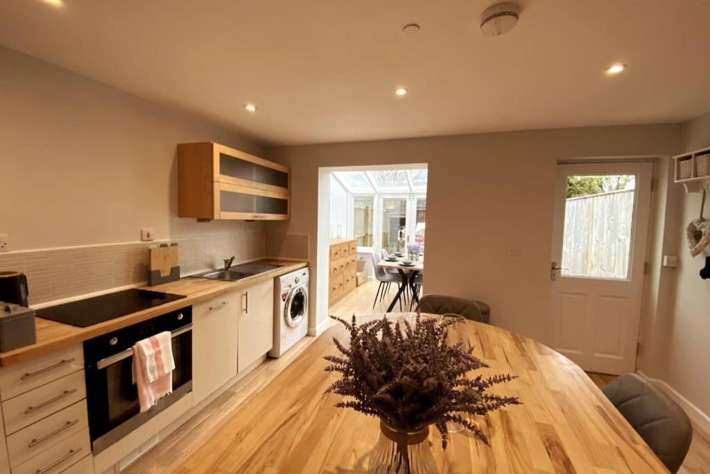 3Bed House With Parking Short Walk To Bath Centre Villa Luaran gambar